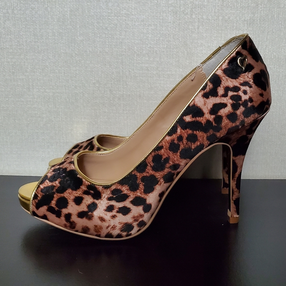 Thalia Sodi Cereza Cheetah Heels
